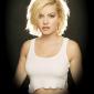 Elisha-Cuthbert-13