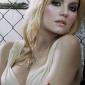 Elisha-Cuthbert-22