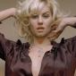Elisha-Cuthbert-23