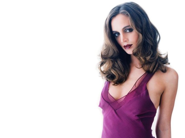 Eliza-Dushku-49
