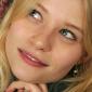 Emilie-DeRavin-21