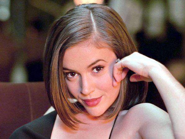 alyssa-milano-4