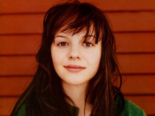 amber-tamblyn-15