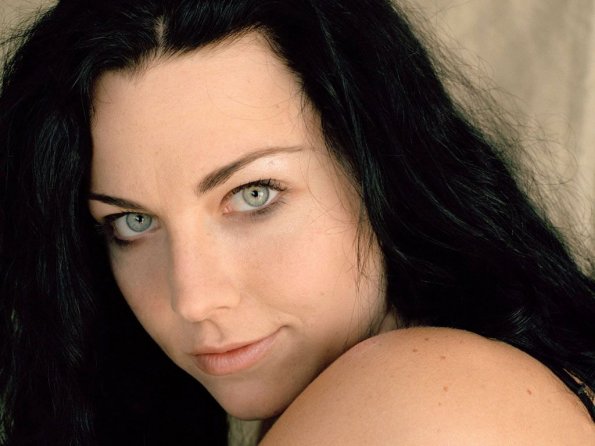 amy-lee-15