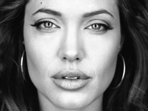 angelina-jolie-121