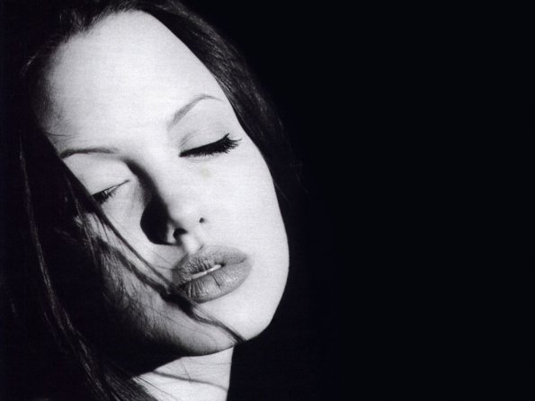 angelina-jolie-177