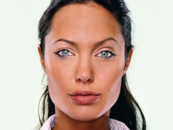 angelina-jolie-214