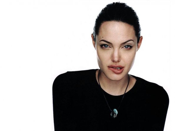 angelina-jolie-281