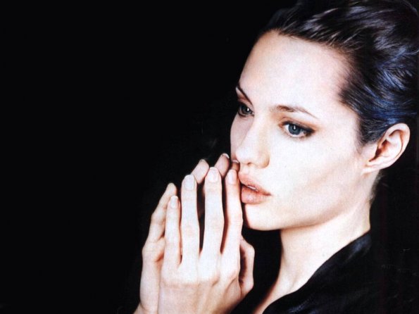 angelina-jolie-284