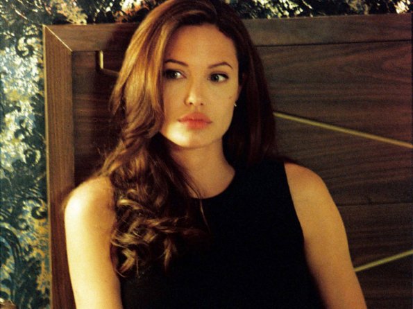 angelina-jolie-30