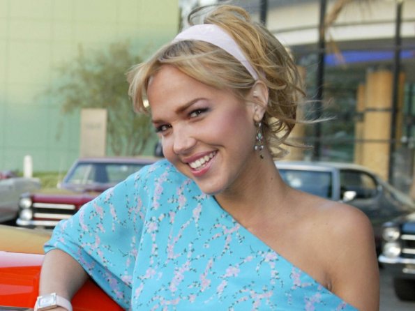 arielle-kebbel-3