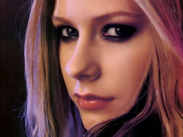 avril-lavigne-93