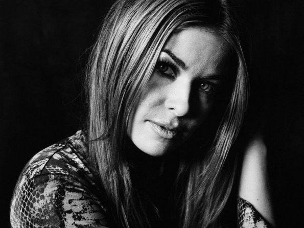 carmen-electra-114