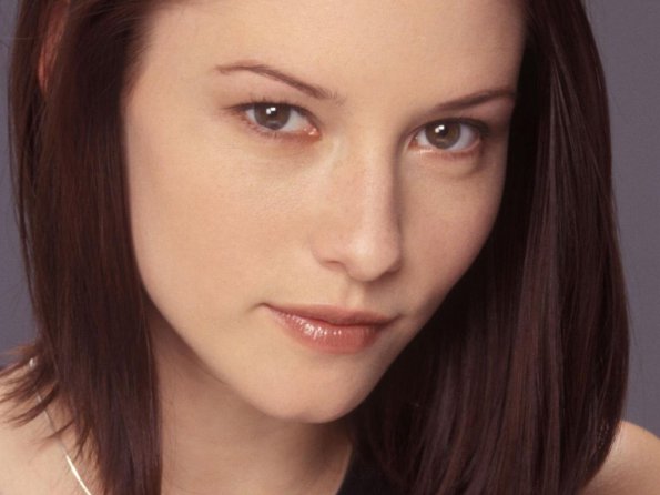 chyler-leigh-39