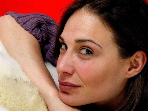 claire-forlani-7