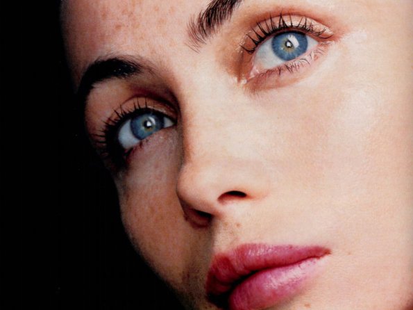 Emmanuelle-Beart-11