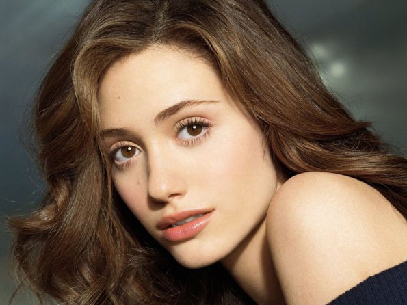 Emmy-Rossum-12