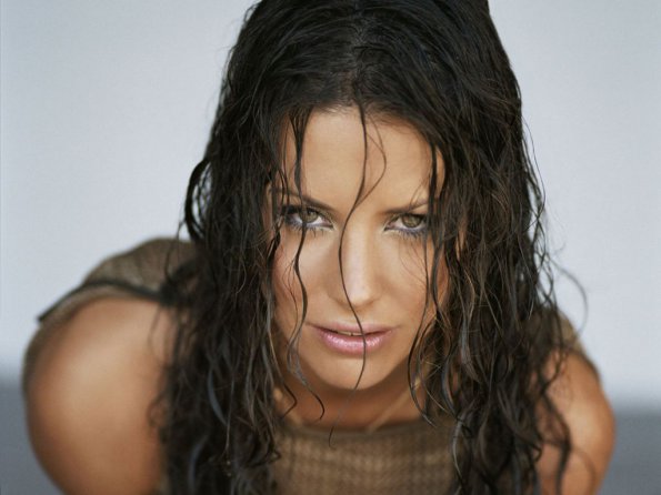 Evangeline-Lilly-51