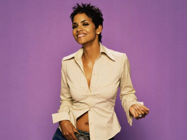 Halle-Berry-3