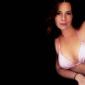 Holly-Marie-Combs-17