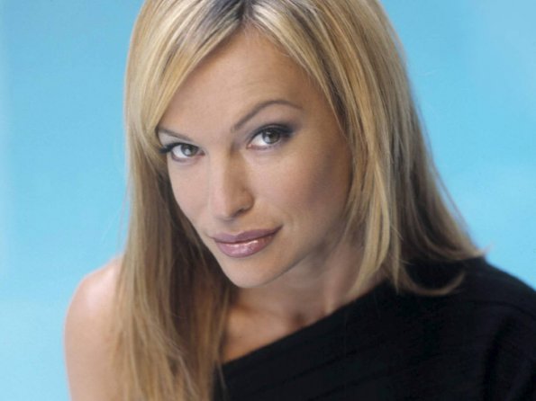 Jolene-Blalock-7