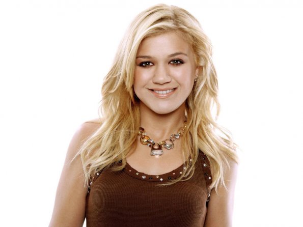 Kelly-Clarkson-10