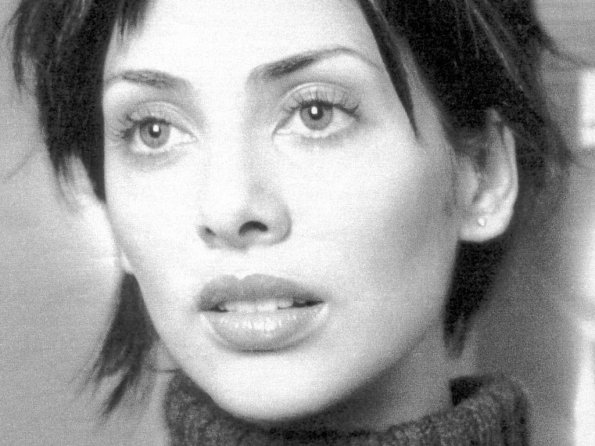 Natalie-Imbruglia-6