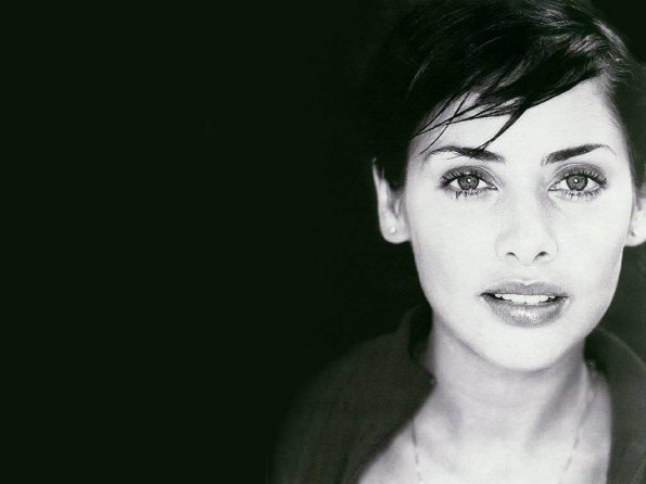 Natalie-Imbruglia-69