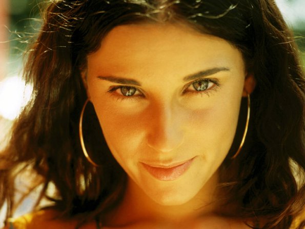 Nelly-Furtado-11