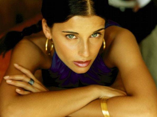 Nelly-Furtado-9