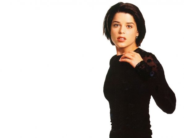 Neve-Campbell-12