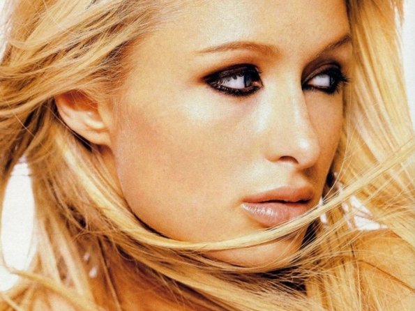 Paris-Hilton-113