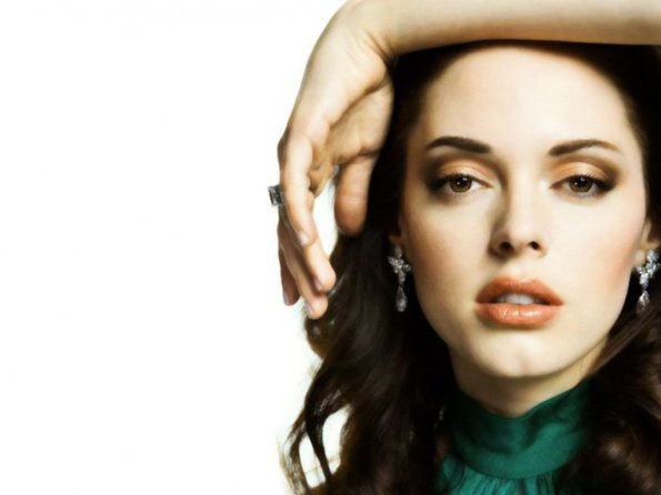 Rose-McGowan-2