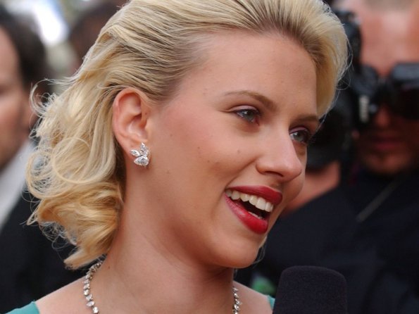 Scarlett-Johansson-50