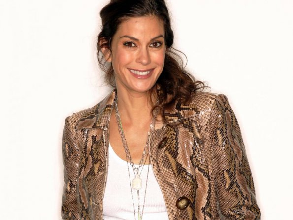 Teri-Hatcher-21