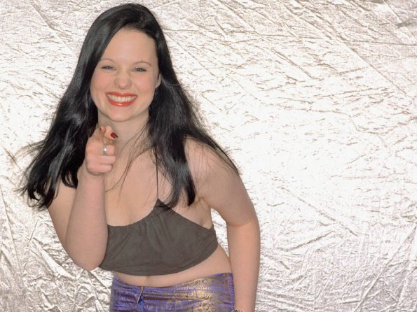 Thora-Birch-20