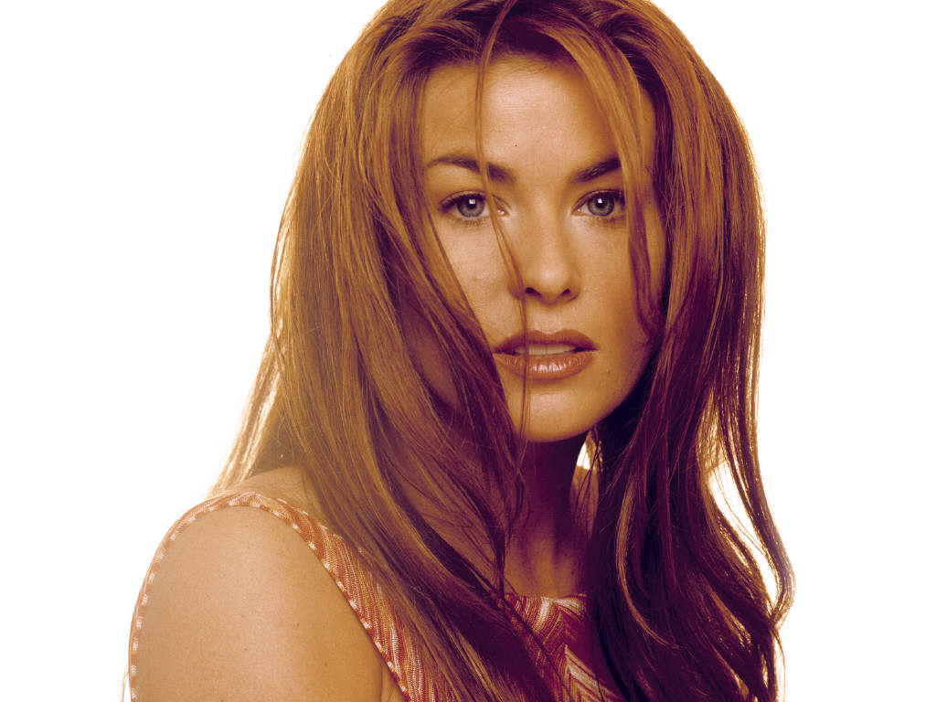 carmen-electra-90