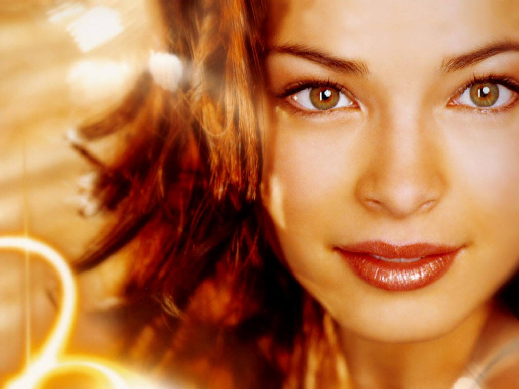 Kristin-Kreuk-1