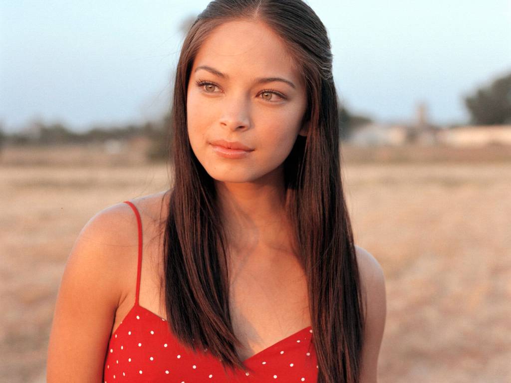 Kristin-Kreuk-98