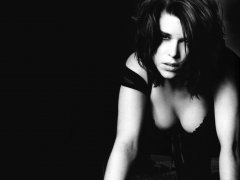Neve-Campbell-3