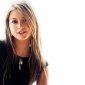 Holly-Valance-43