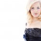 Mena-Suvari-28